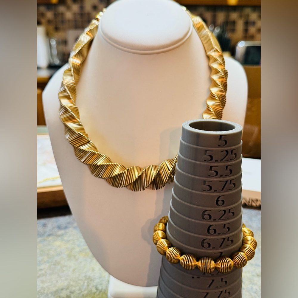 Vintage Gold-Toned Twisted Spring Necklace and Bracelet Set